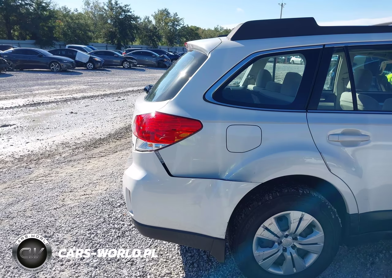 2013 Subaru Outback 2.5I VIN:4S4BRCAC9D3308227 - 12