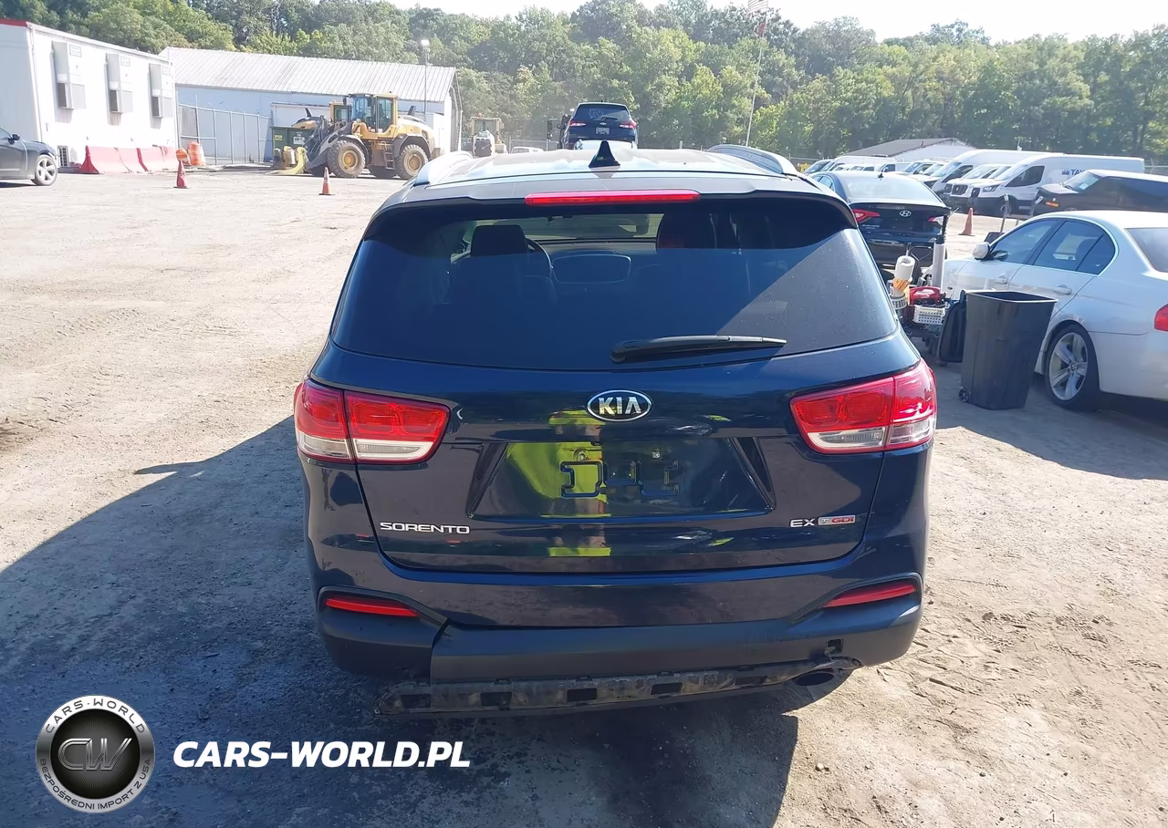 2016 Kia Sorento 2.0T Ex VIN:5XYPHDA12GG031065 - 17