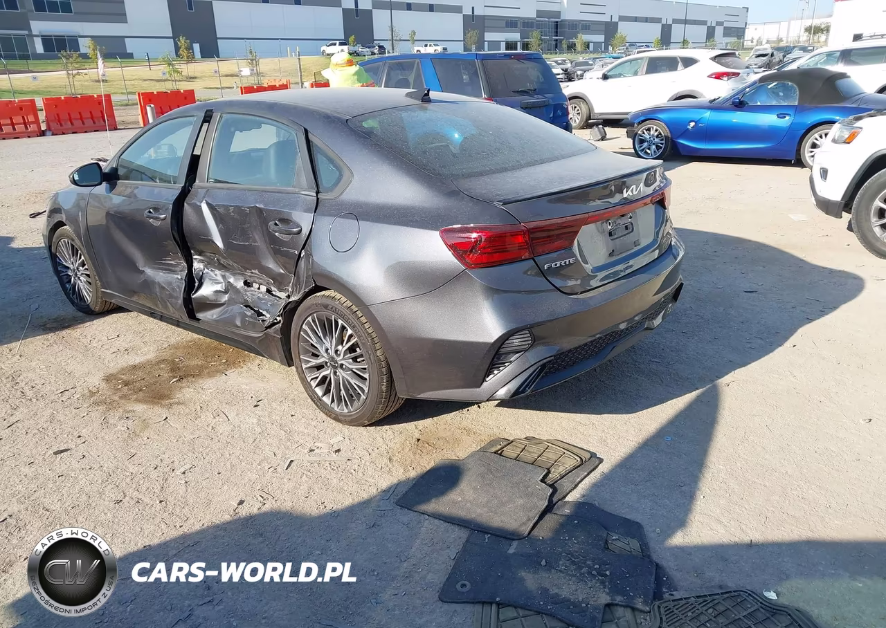 2022 Kia Forte Gt-Line VIN:3KPF54ADXNE470233 - 3