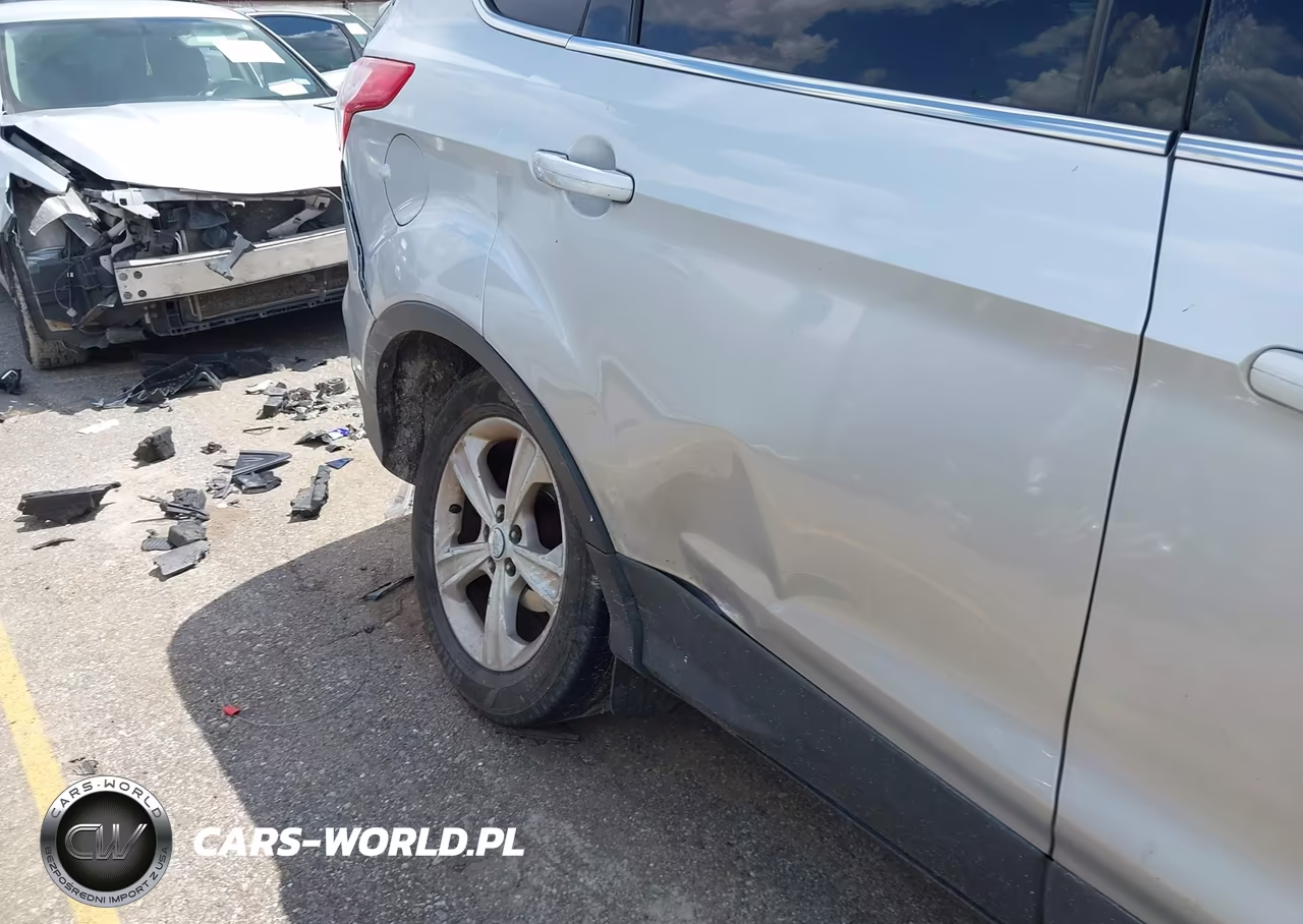 2013 Ford Escape Se VIN:1FMCU0G99DUA80589 - 6