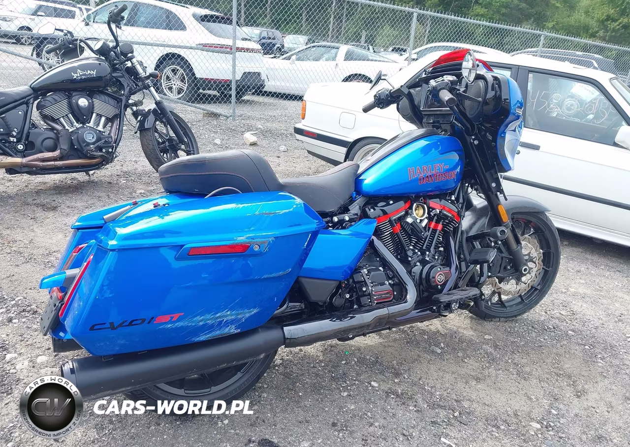 2026 Harley-Davidson Flhxstse VIN:1HD1TR816TB953994 - 4