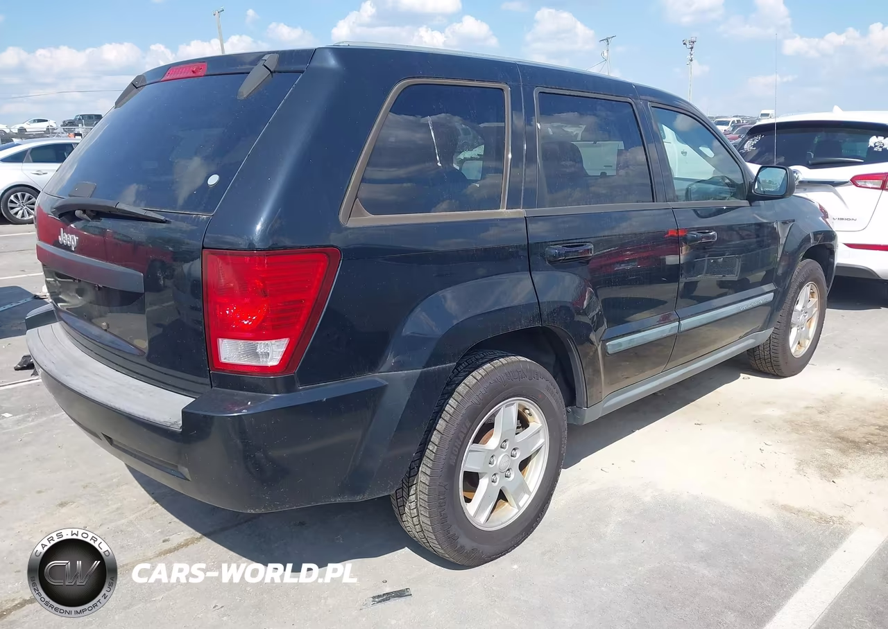2007 Jeep Grand Cherokee Laredo VIN:1J8GS48KX7C616375 - 4
