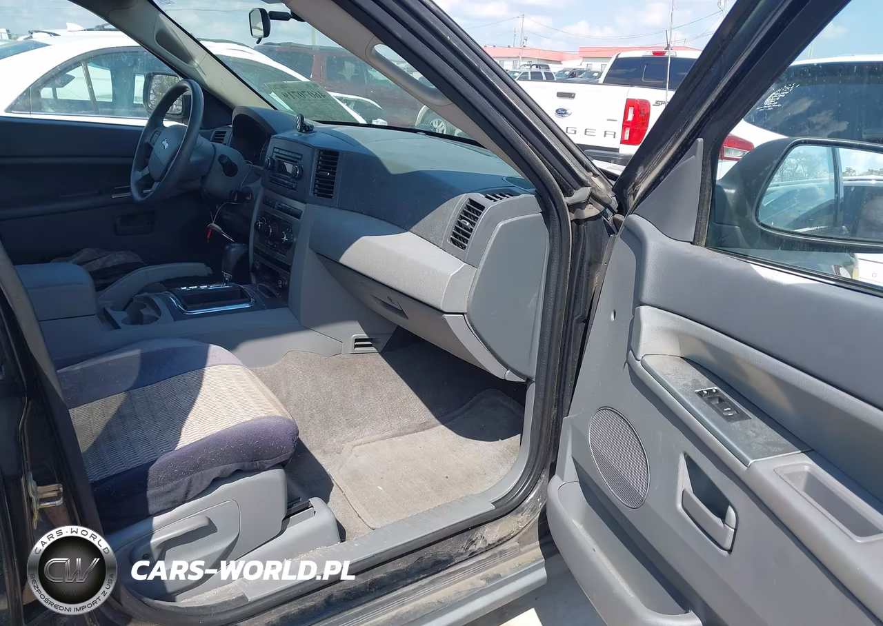 2007 Jeep Grand Cherokee Laredo VIN:1J8GS48KX7C616375 - 5