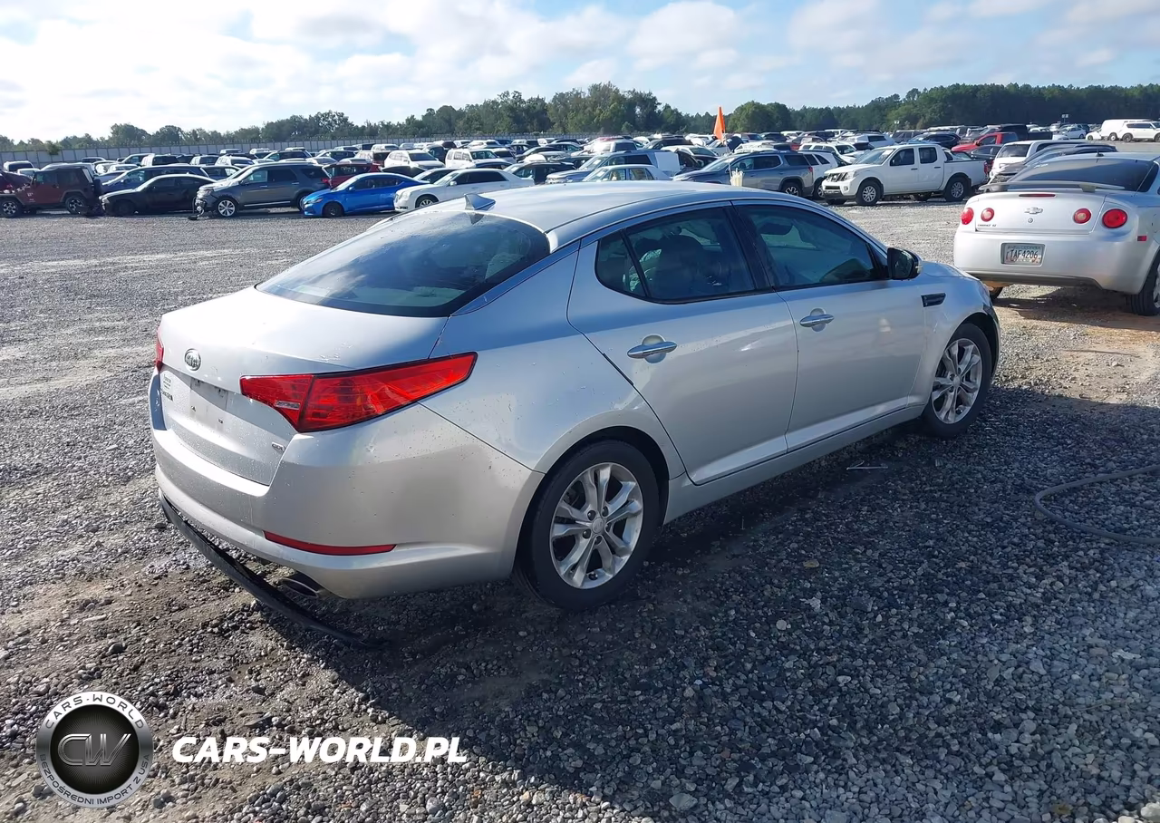 2012 Kia Optima Lx VIN:5XXGM4A78CG063808 - 4