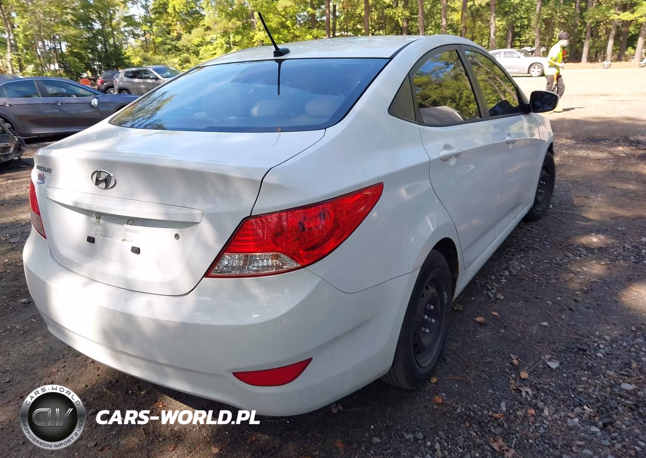 2014 Hyundai Accent Gls VIN:KMHCT4AE5EU626788 - 4