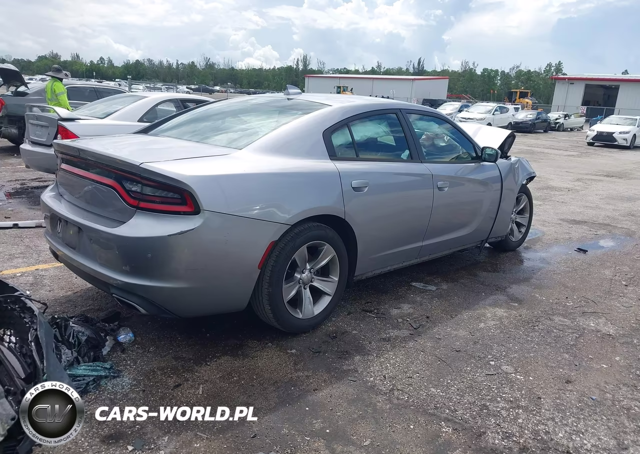 2018 Dodge Charger Sxt Plus Rwd VIN:2C3CDXHGXJH155944 - 4