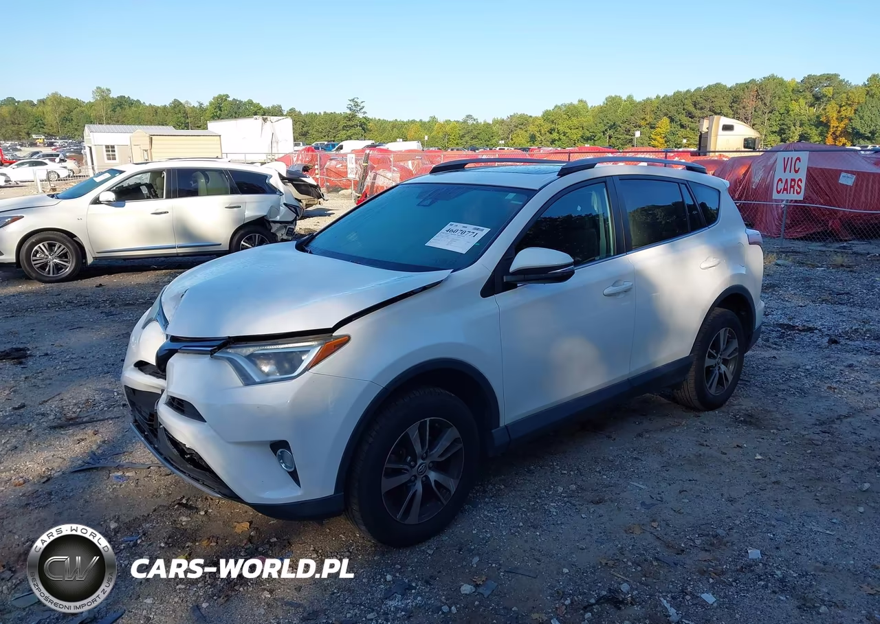 2018 Toyota Rav4 Xle VIN:2T3WFREVXJW484029 - 2
