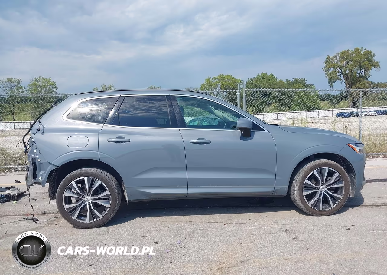 2022 Volvo Xc60 B5 Momentum VIN:YV4L12RK9N1986881 - 14