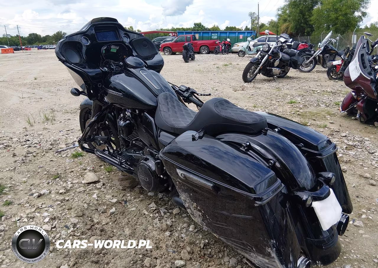 2019 Harley-Davidson Fltrxs VIN:1HD1KTP1XKB618768 - 3