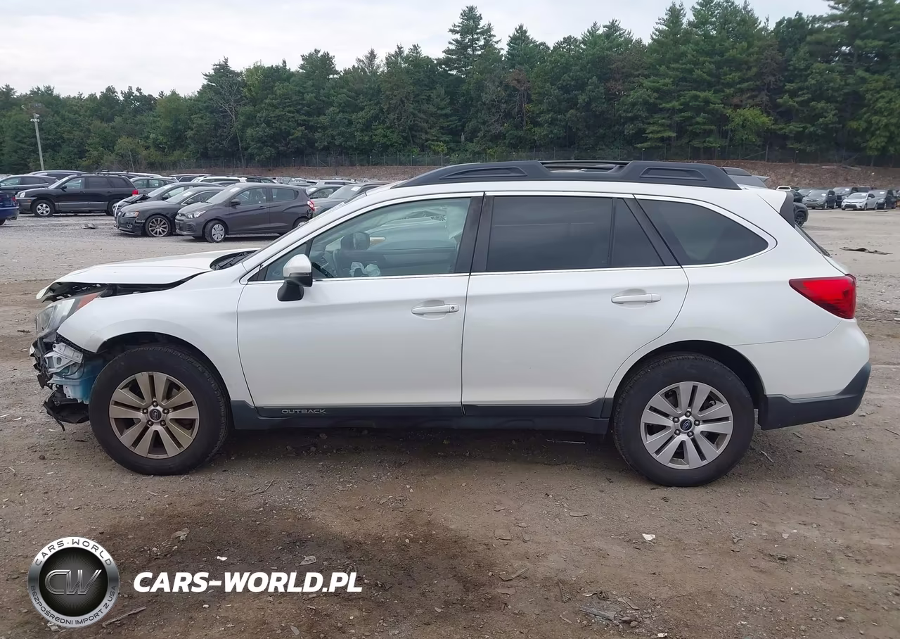 2019 Subaru Outback 2.5I Premium VIN:4S4BSAFC5K3354121 - 14
