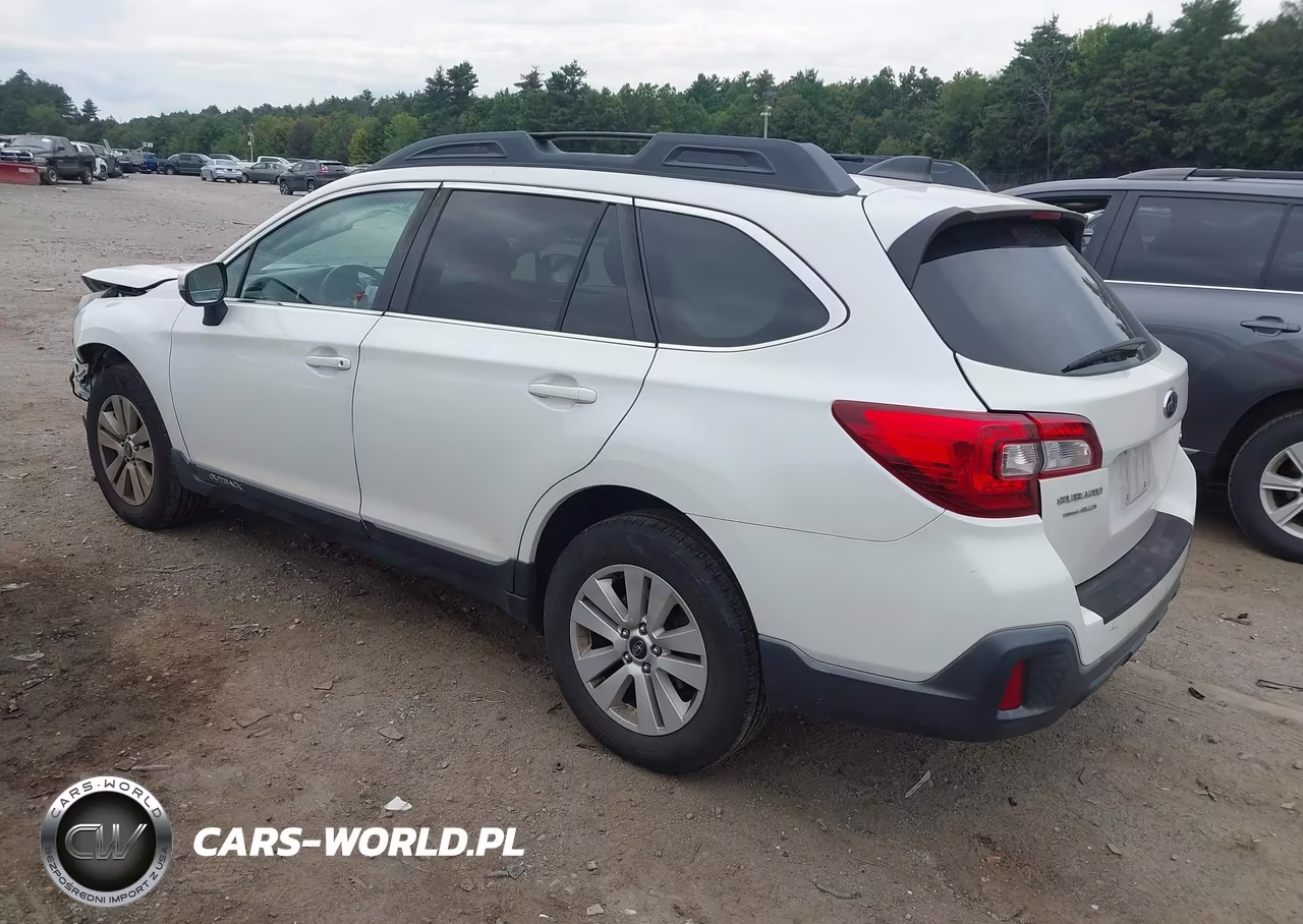 2019 Subaru Outback 2.5I Premium VIN:4S4BSAFC5K3354121 - 3