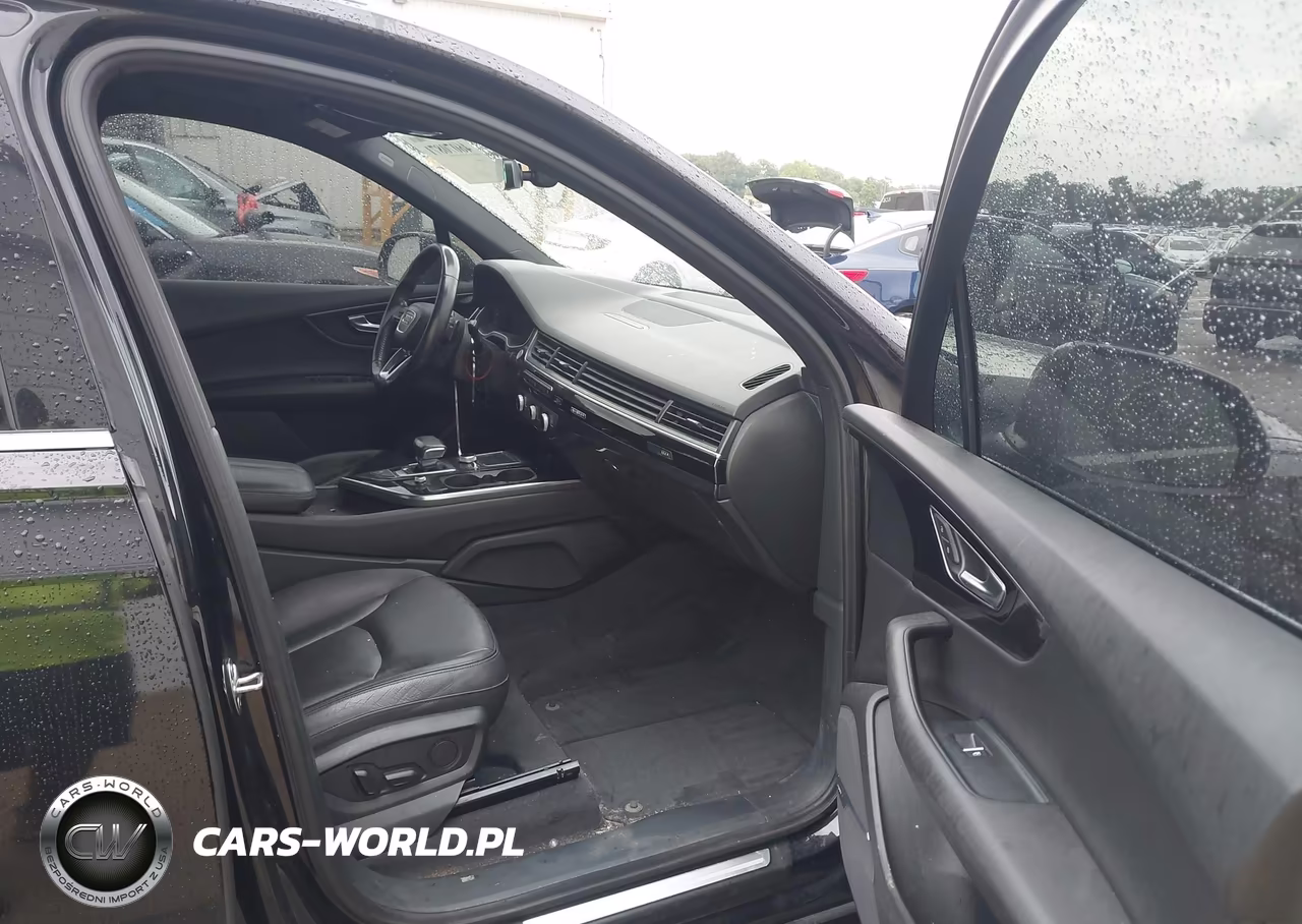 2017 Audi Q7 3.0T Premium VIN:WA1LAAF79HD033176 - 5