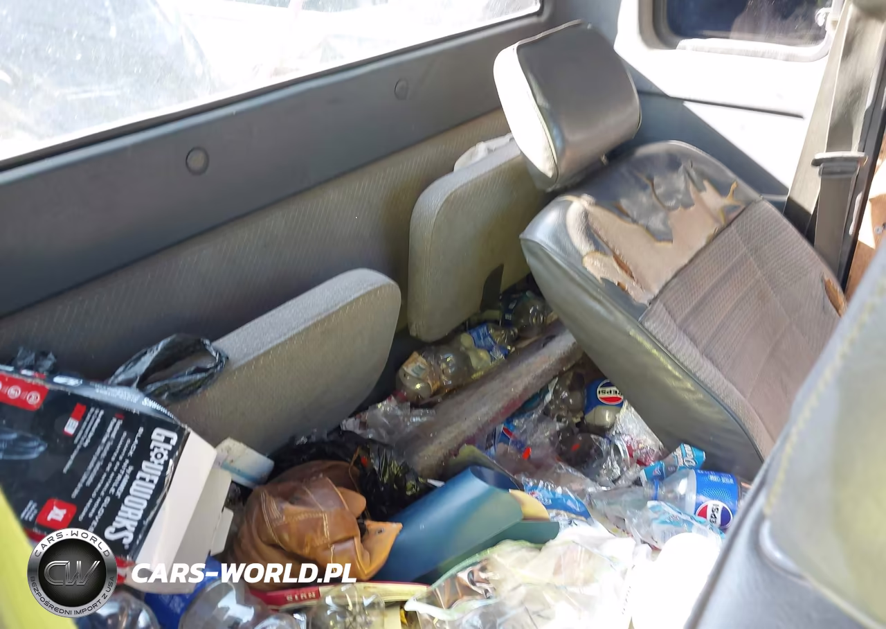 1991 Mazda B2600 Cab Plus VIN:JM2UF3149M0118519 - 8