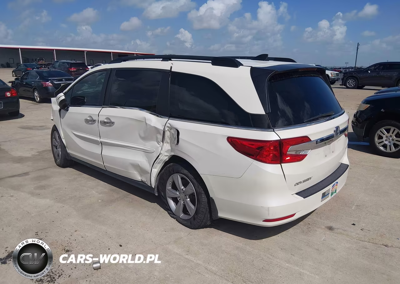 2018 Honda Odyssey Ex VIN:5FNRL6H54JB090435 - 3