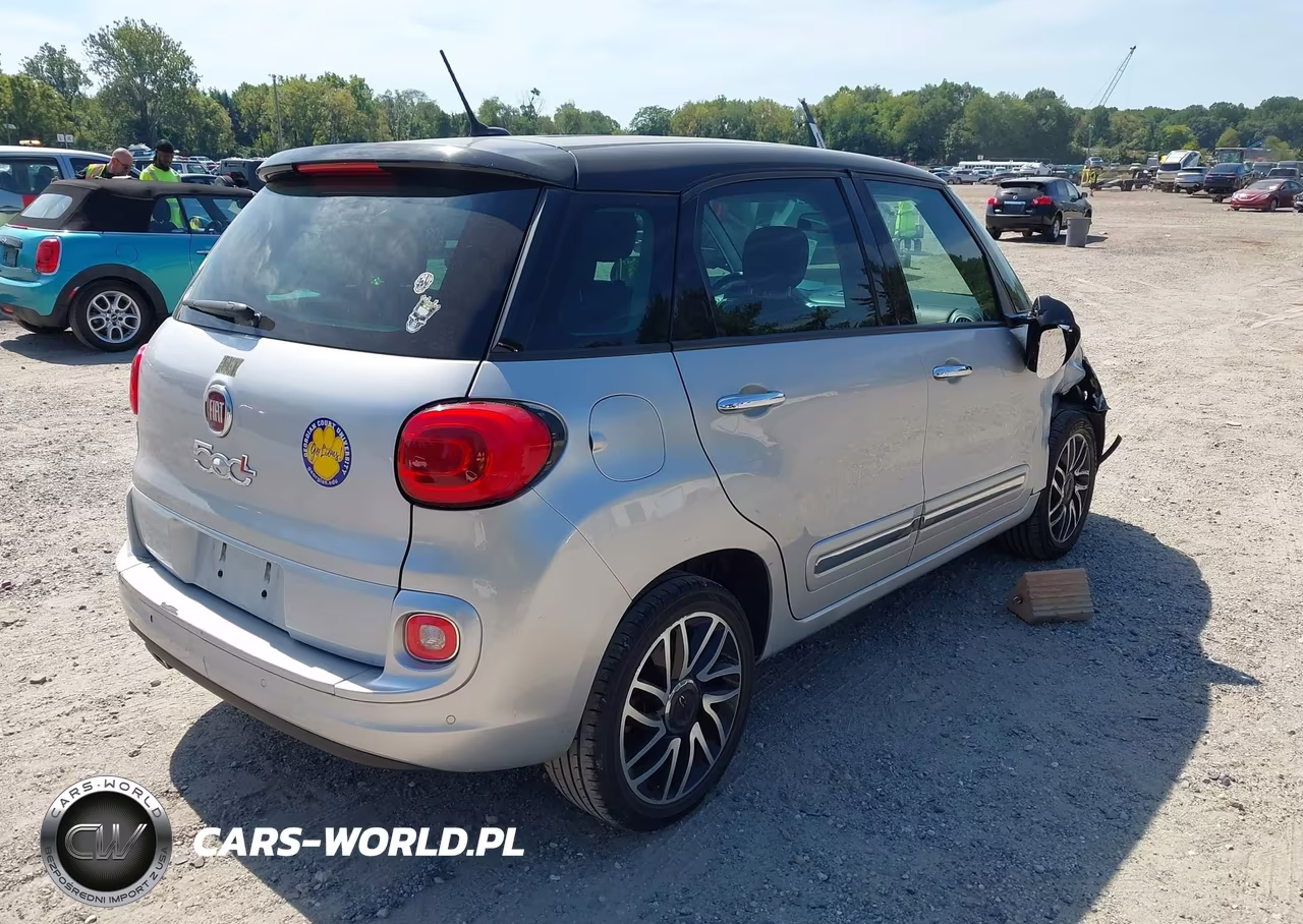 2015 Fiat 500L Lounge VIN:ZFBCFACH3FZ035402 - 4