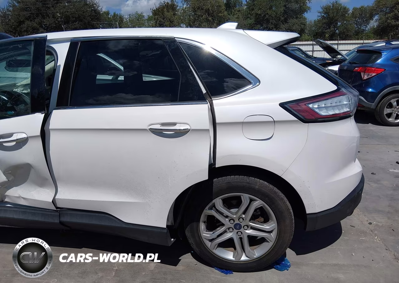 2018 Ford Edge Titanium VIN:2FMPK3K9XJBB75079 - 18