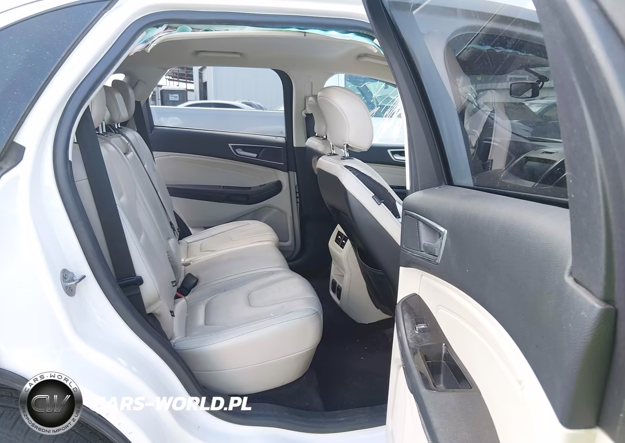 2018 Ford Edge Titanium VIN:2FMPK3K9XJBB75079 - 8