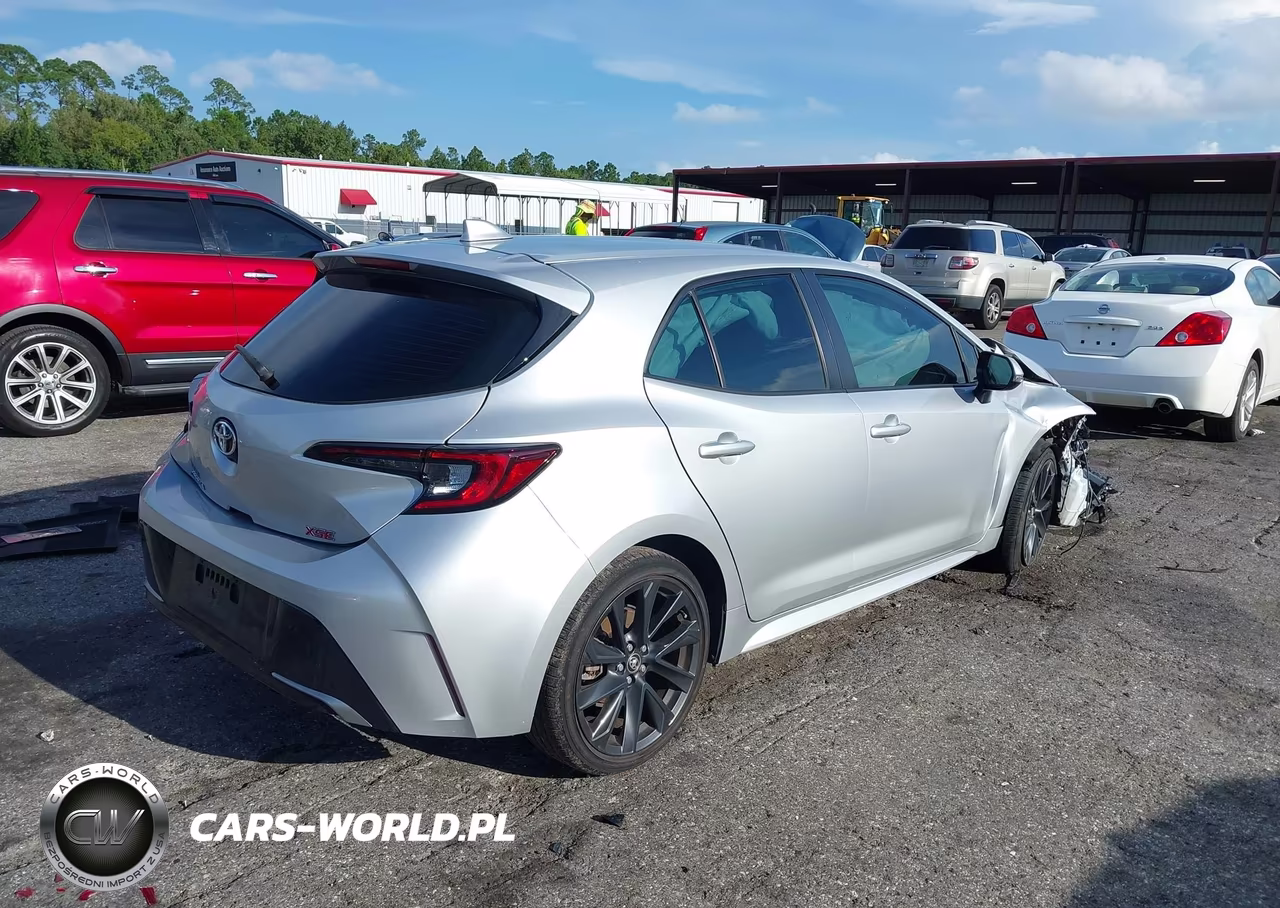 2023 Toyota Corolla Xse VIN:JTNC4MBE2P3200545 - 4