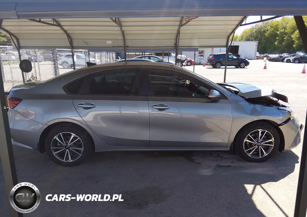 2024 Kia Forte Lxs VIN:3KPF24AD3RE803600 - 13