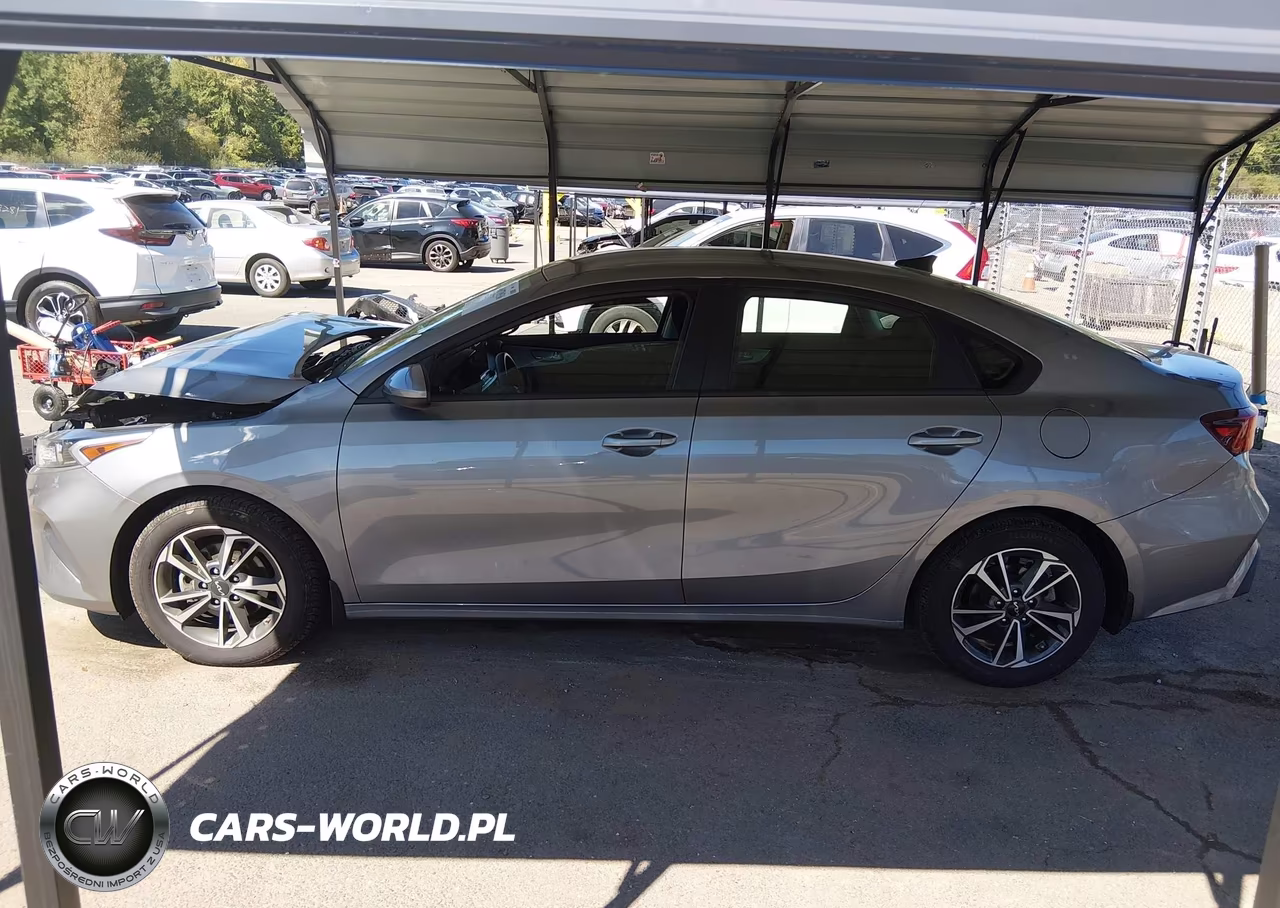 2024 Kia Forte Lxs VIN:3KPF24AD3RE803600 - 14