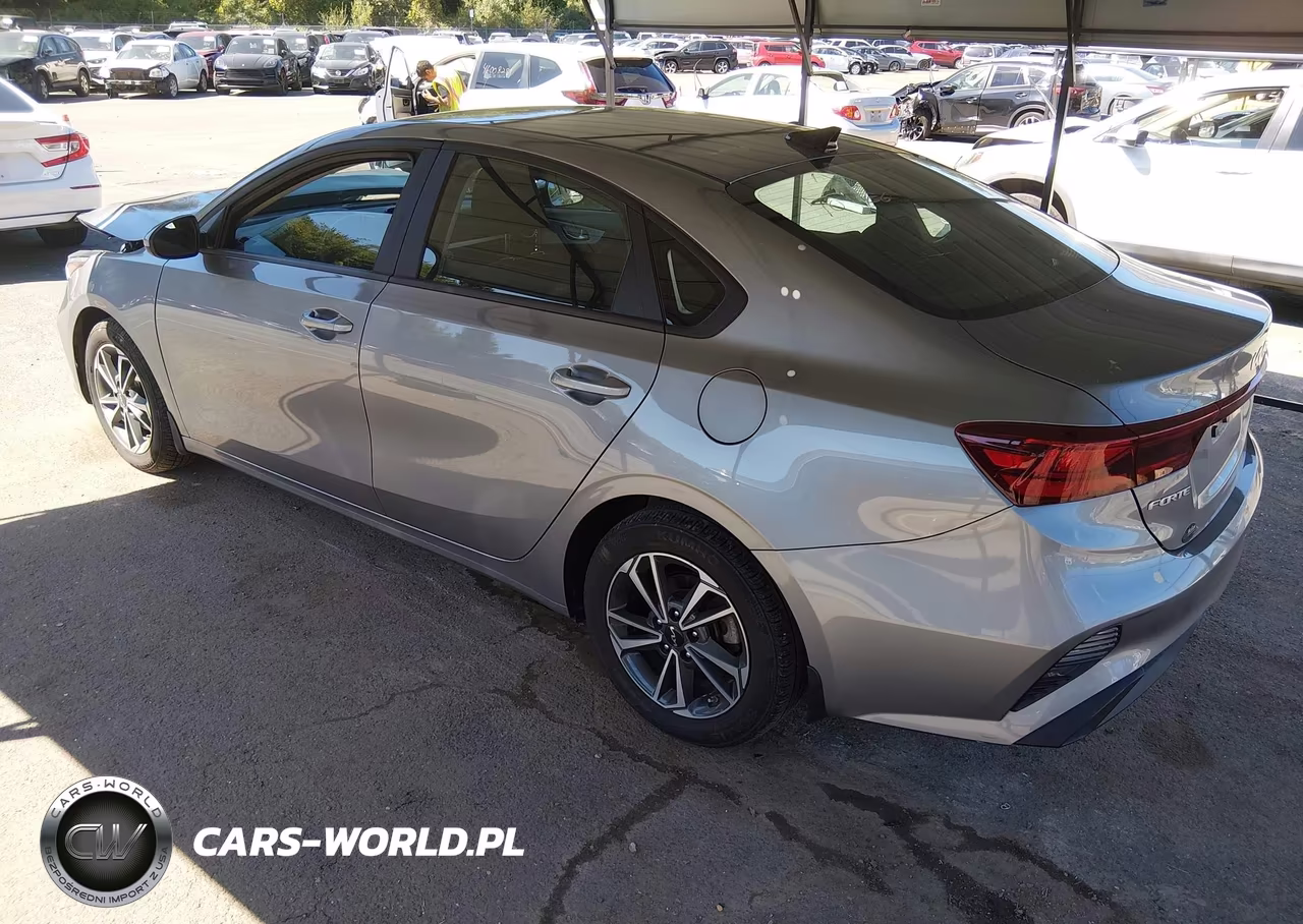 2024 Kia Forte Lxs VIN:3KPF24AD3RE803600 - 3