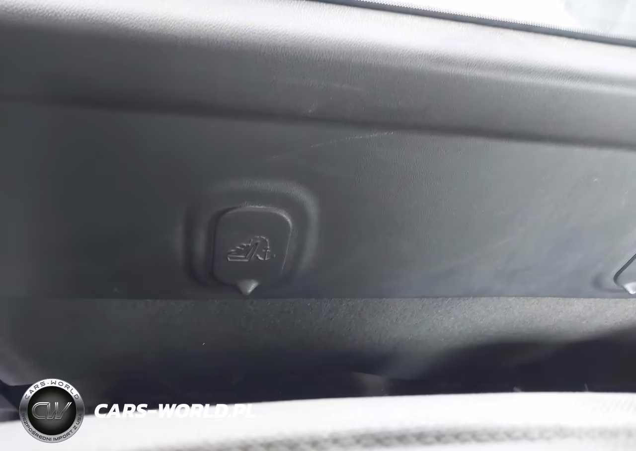 2018 Chevrolet Silverado 1500 Wt VIN:1GCNKNEC3JZ261880 - 8