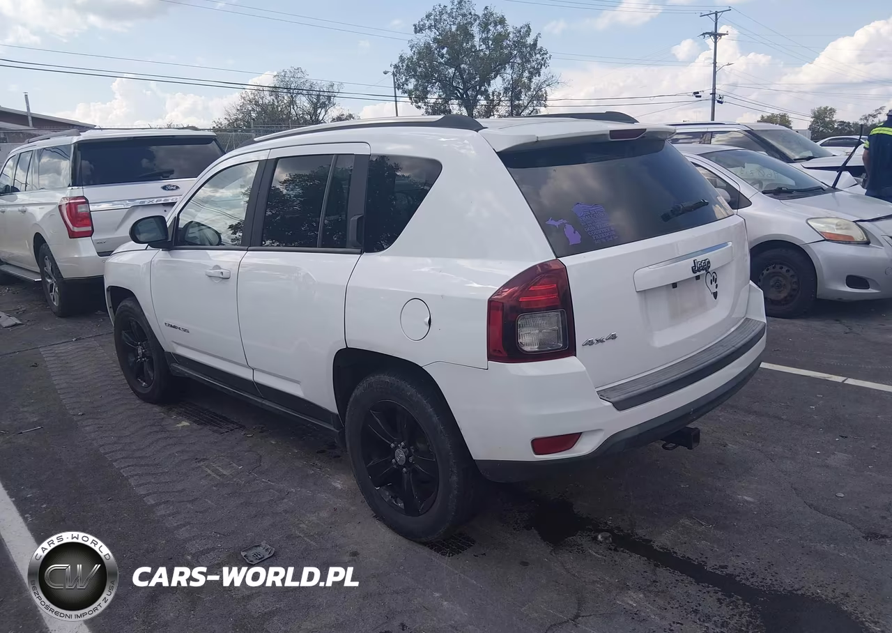 2014 Jeep Compass Sport VIN:1C4NJDBB3ED707683 - 3