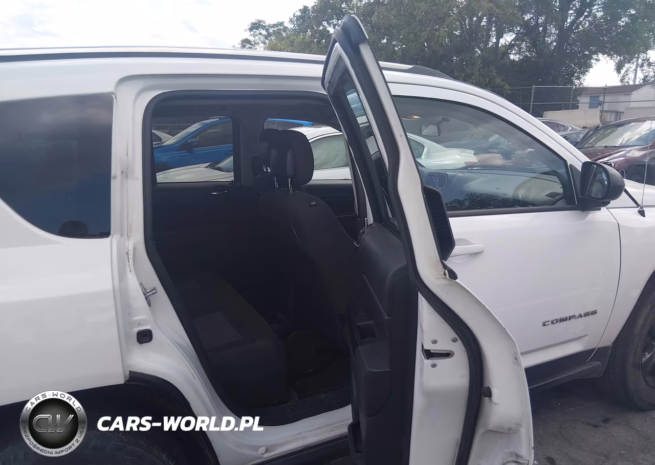 2014 Jeep Compass Sport VIN:1C4NJDBB3ED707683 - 8