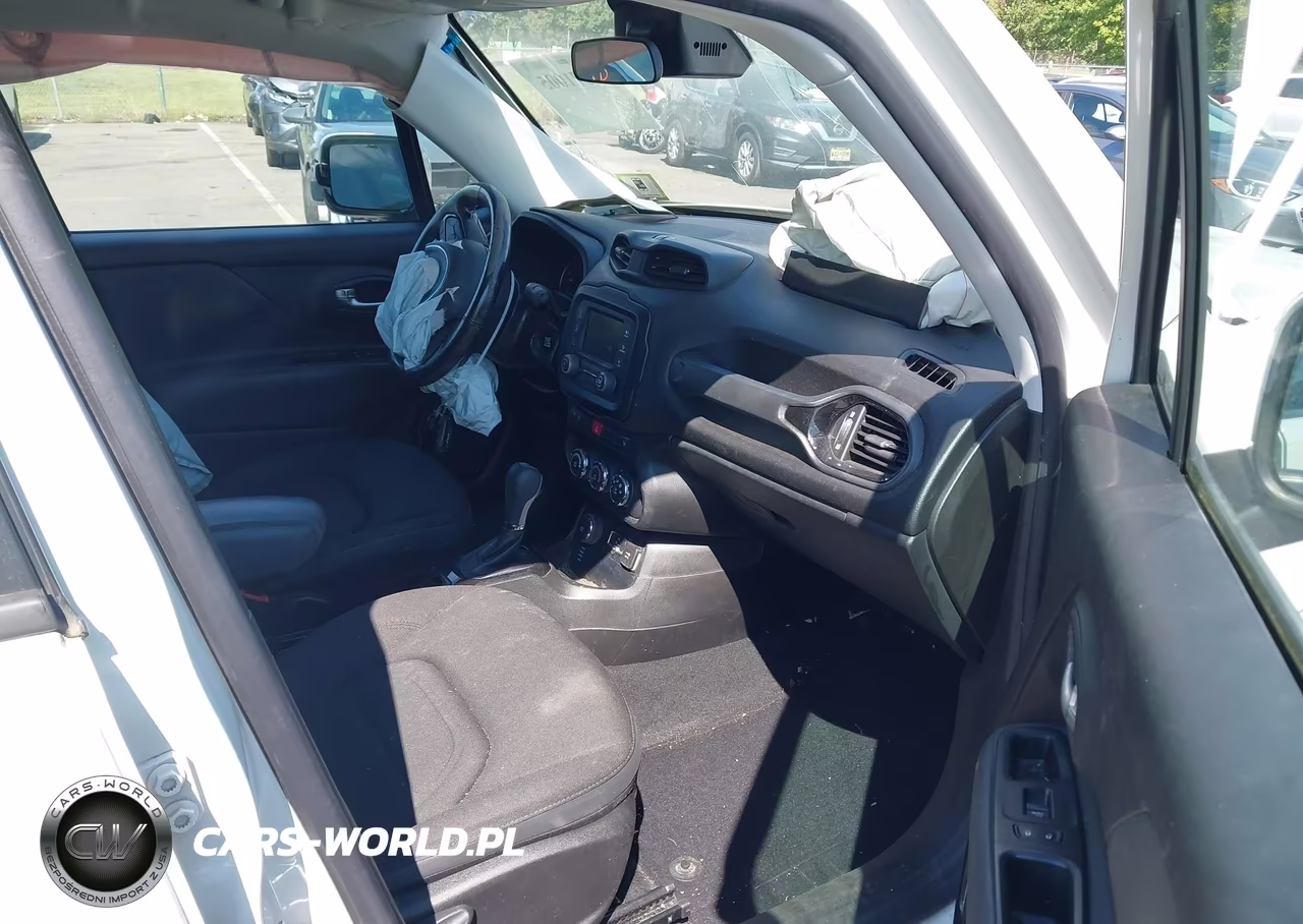 2017 Jeep Renegade Altitude 4X4 VIN:ZACCJBBB3HPF91550 - 5
