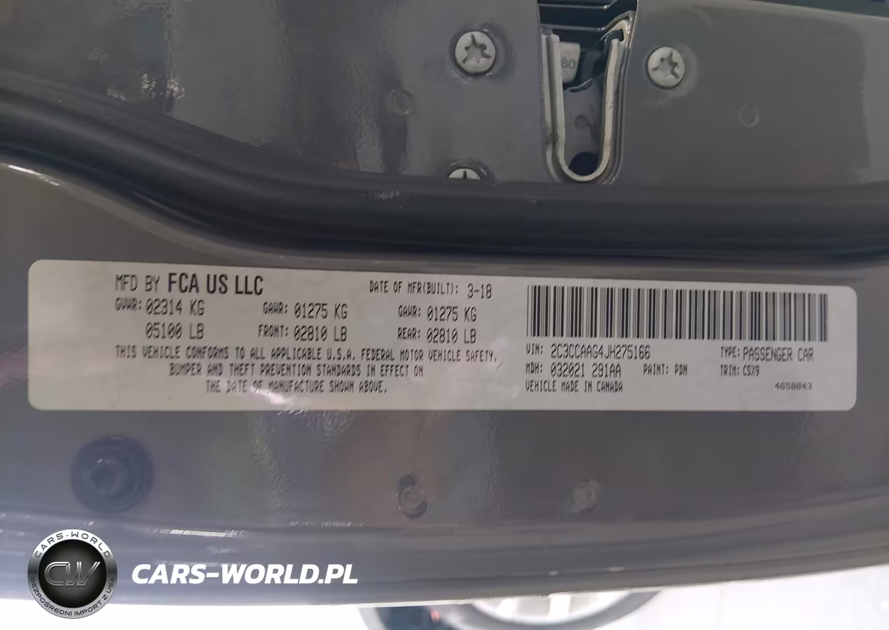 2018 Chrysler 300 Touring VIN:2C3CCAAG4JH275166 - 9