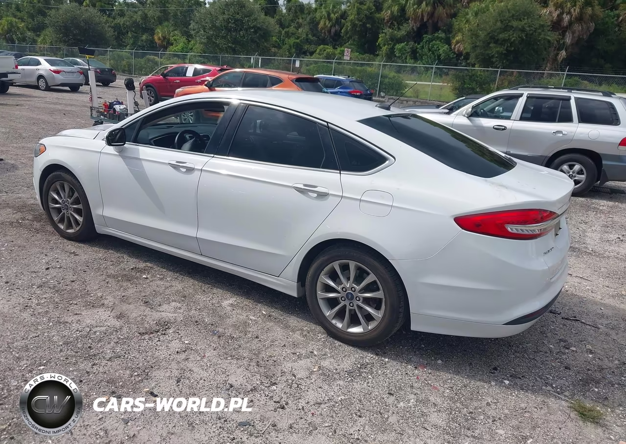 2017 Ford Fusion Se VIN:3FA6P0HD8HR114312 - 3
