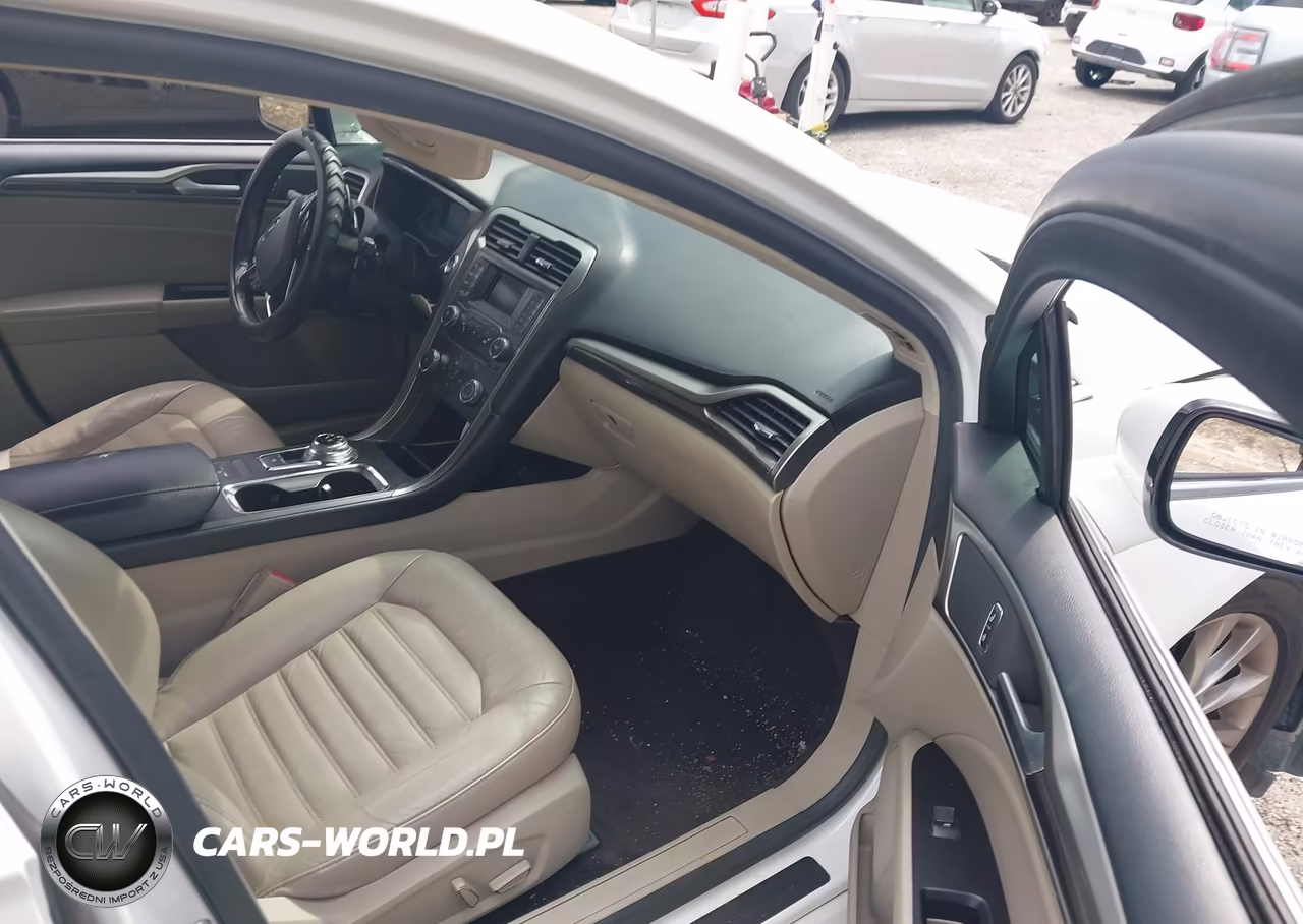 2017 Ford Fusion Se VIN:3FA6P0HD8HR114312 - 5