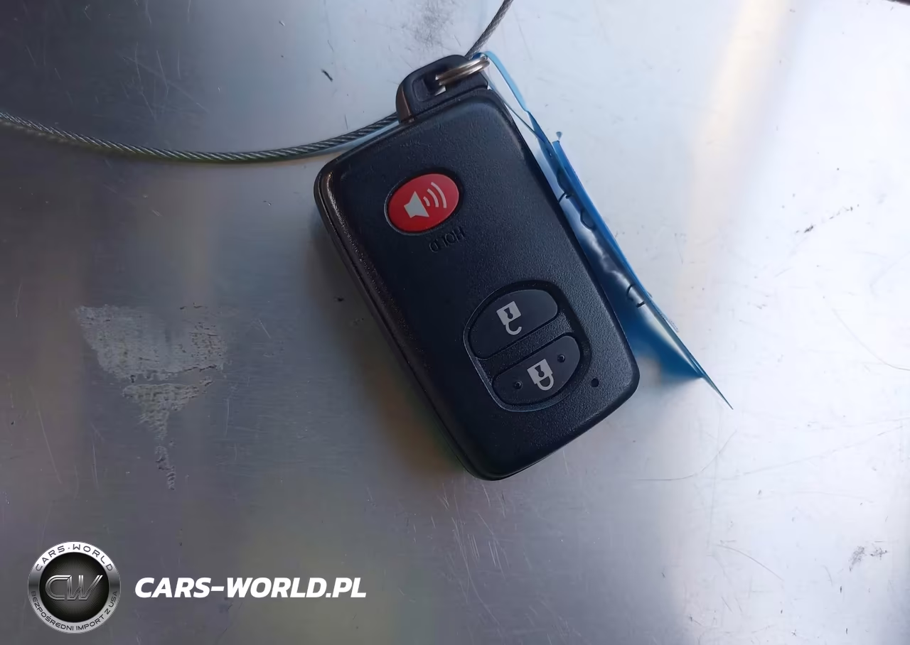 2013 Toyota Prius V Three VIN:JTDZN3EU1D3279825 - 11