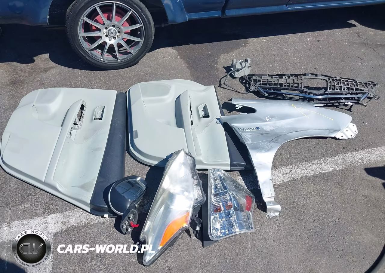 2013 Toyota Prius V Three VIN:JTDZN3EU1D3279825 - 12