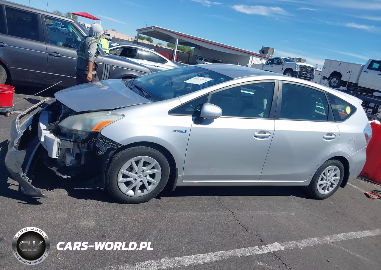 2013 Toyota Prius V Three VIN:JTDZN3EU1D3279825 - 15