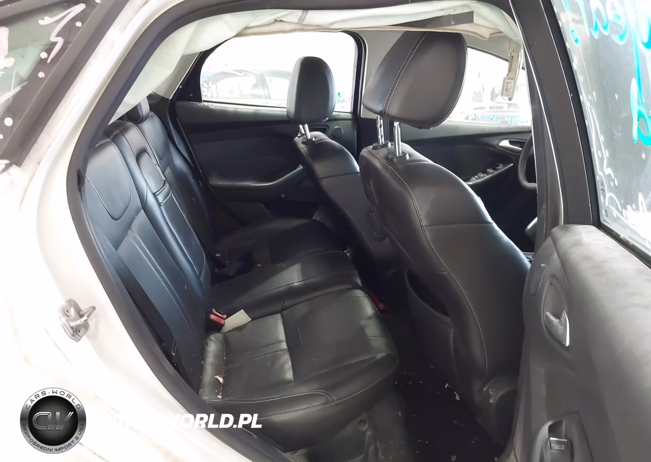 2013 Ford Focus Titanium VIN:1FADP3J27DL263384 - 8