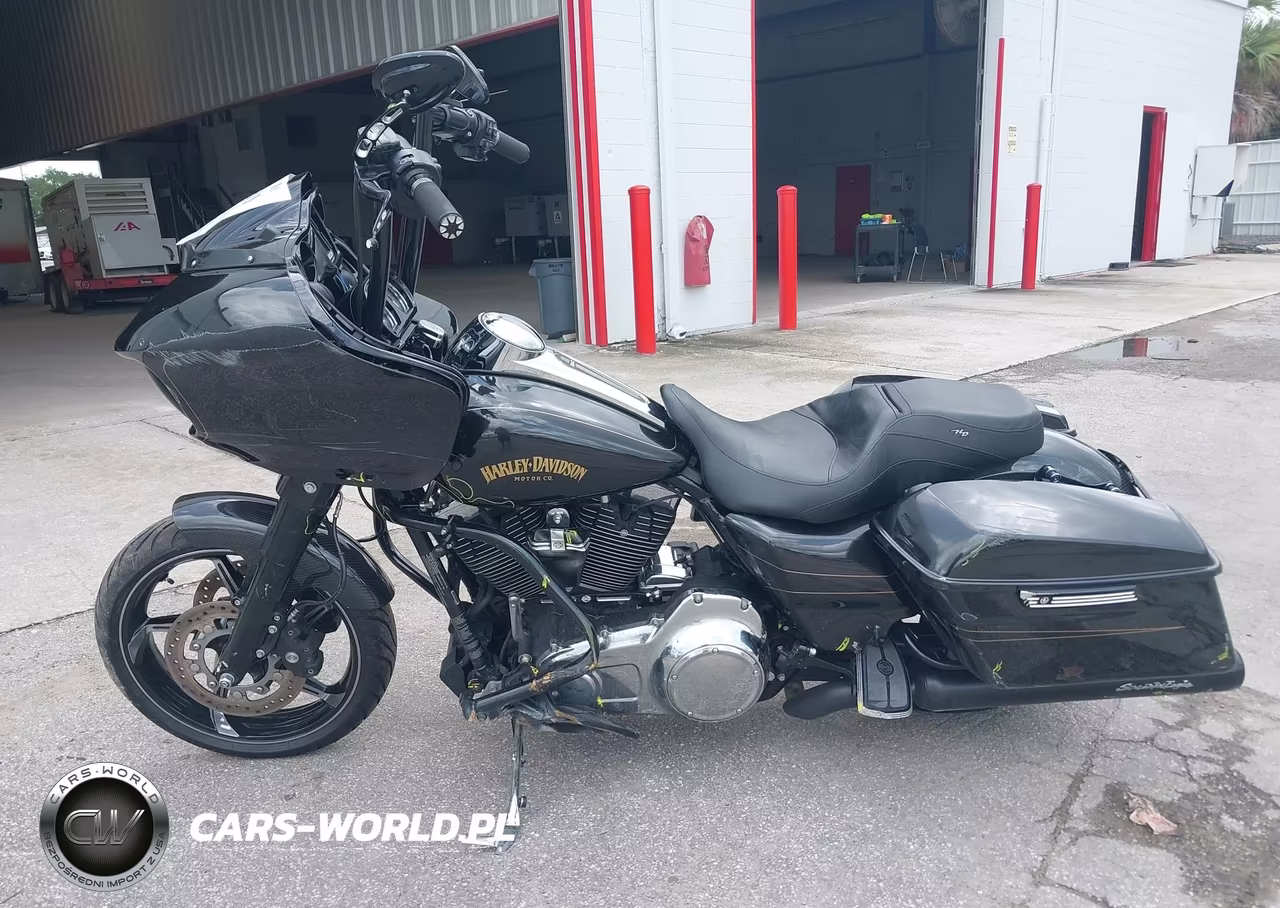 2016 Harley-Davidson Fltrxs Road Glide Special VIN:1HD1KTM14GB623024 - 12