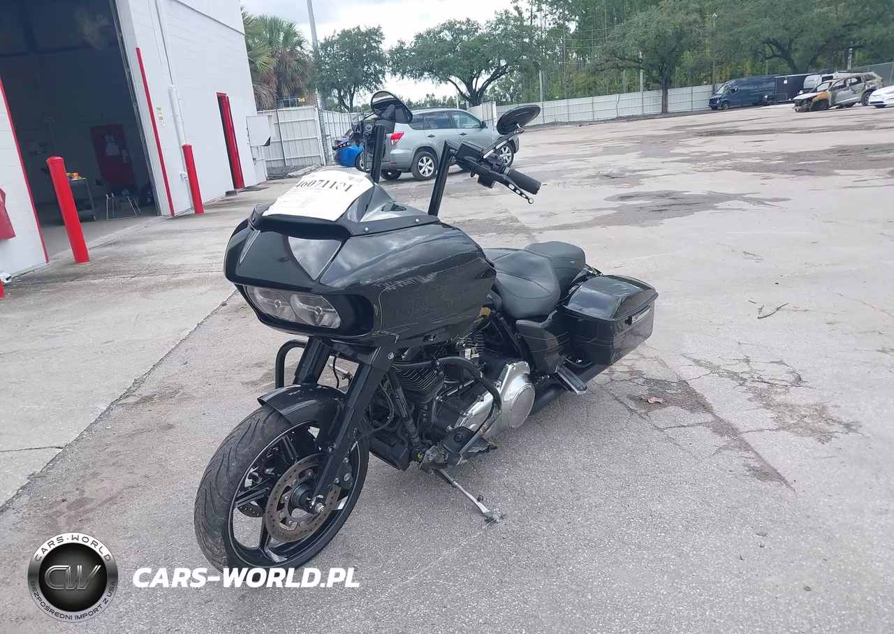 2016 Harley-Davidson Fltrxs Road Glide Special VIN:1HD1KTM14GB623024 - 2