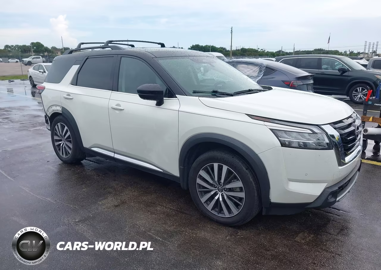 2022 Nissan Pathfinder Platinum 2Wd