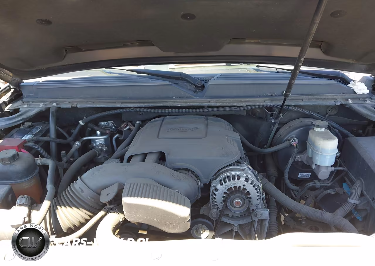 2011 Chevrolet Tahoe Ls VIN:1GNSCAE08BR334510 - 10