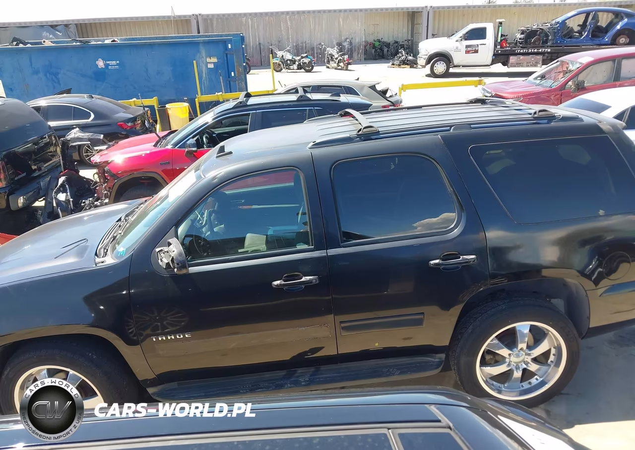 2011 Chevrolet Tahoe Ls VIN:1GNSCAE08BR334510 - 13