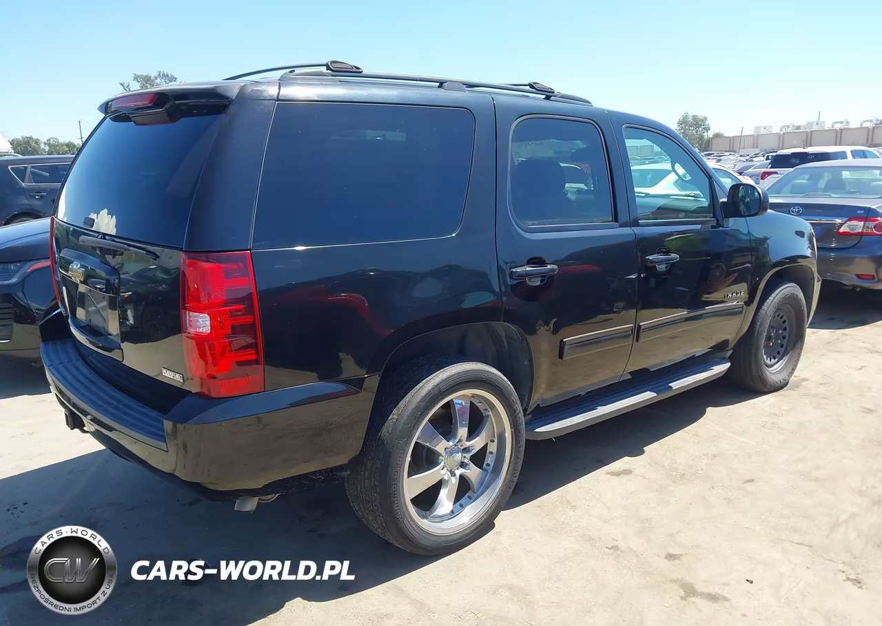 2011 Chevrolet Tahoe Ls VIN:1GNSCAE08BR334510 - 4