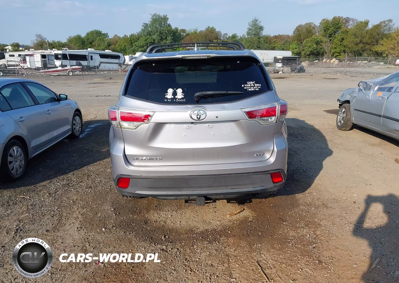 2016 Toyota Highlander Xle V6 VIN:5TDKKRFH2GS173661 - 16
