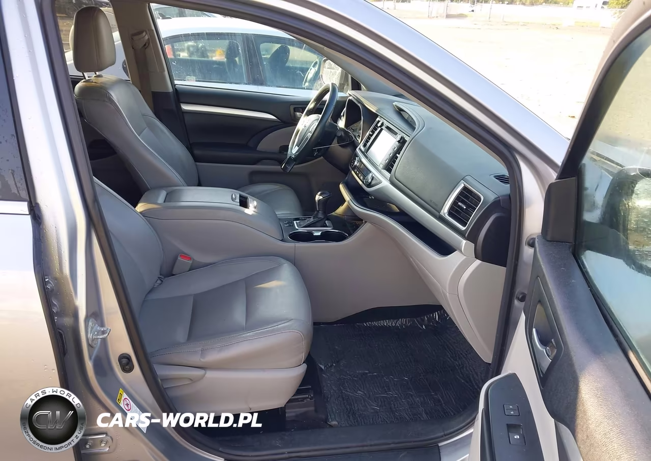 2016 Toyota Highlander Xle V6 VIN:5TDKKRFH2GS173661 - 5