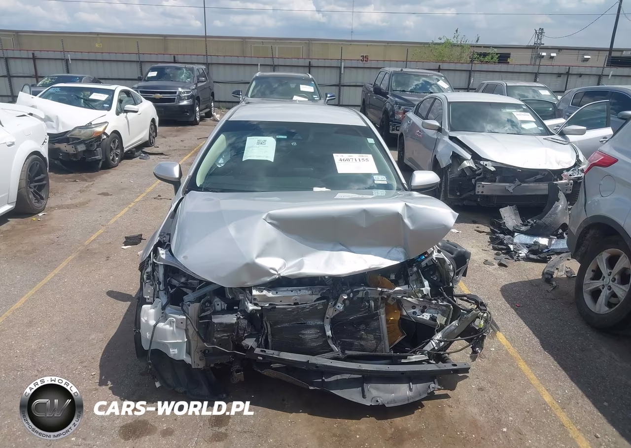 2022 Toyota Corolla Le VIN:5YFEPMAE9NP282686 - 12