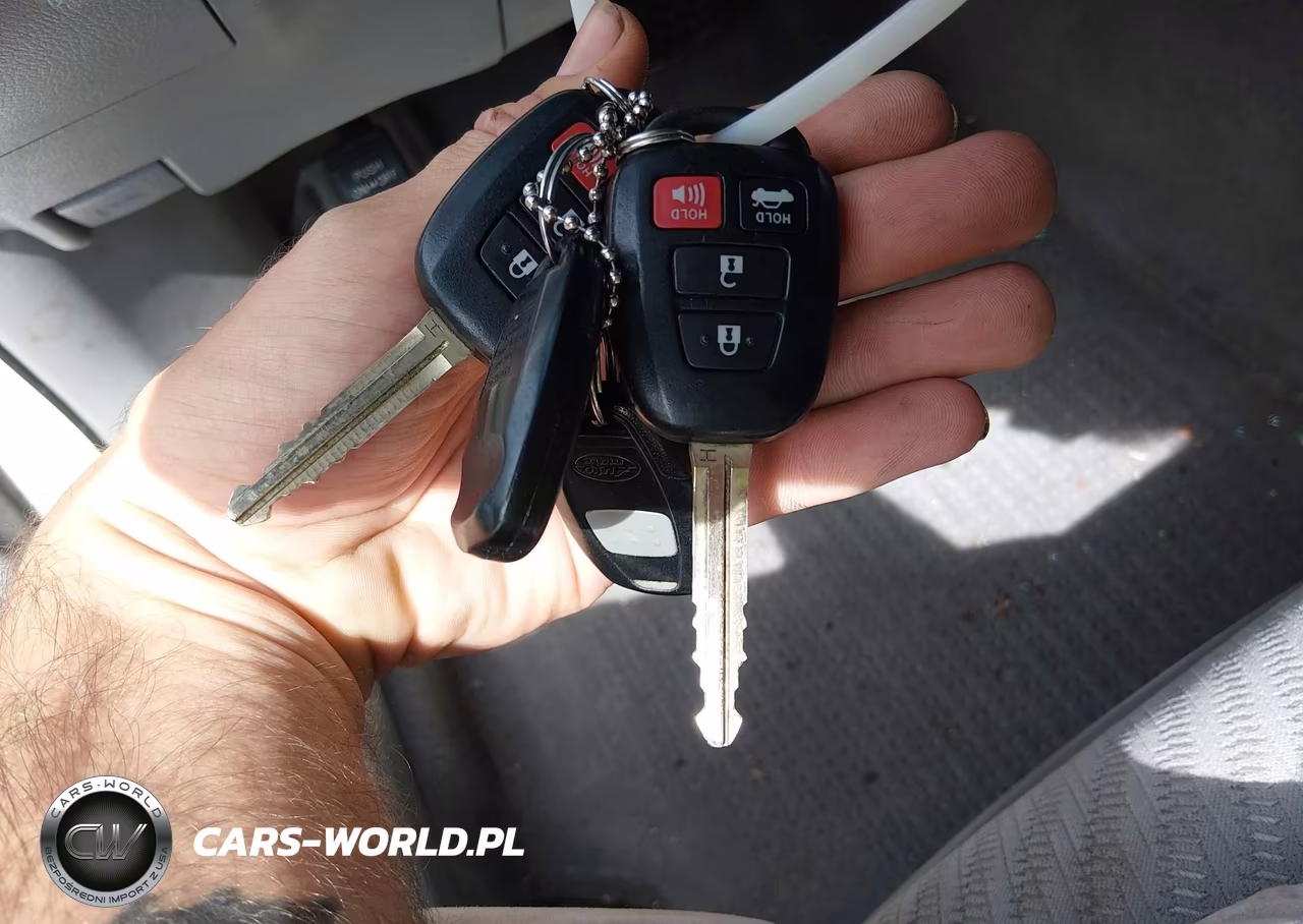 2015 Toyota Camry Le VIN:4T4BF1FK4FR452073 - 11