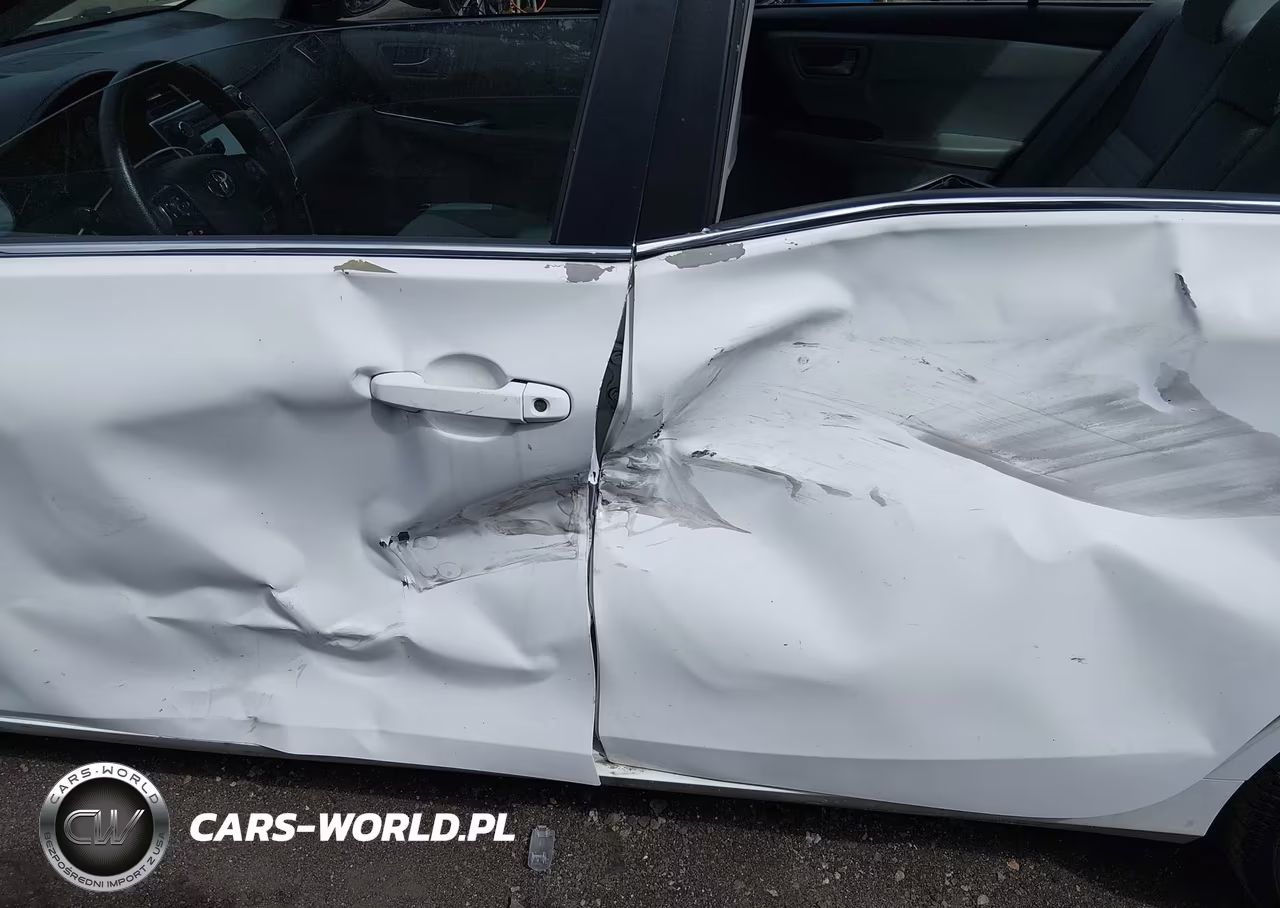 2015 Toyota Camry Le VIN:4T4BF1FK4FR452073 - 6