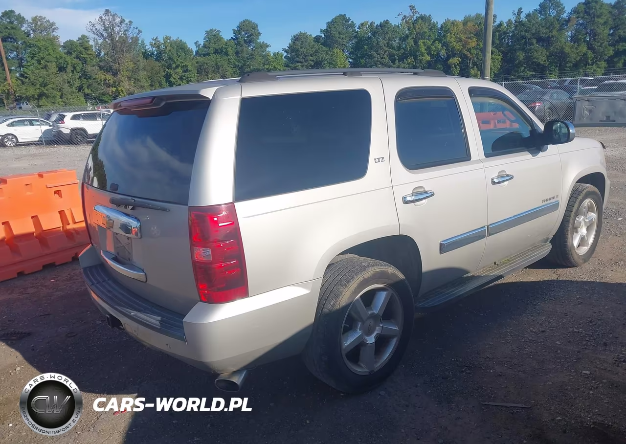 2007 Chevrolet Tahoe Ltz VIN:1GNFC13037R180011 - 4