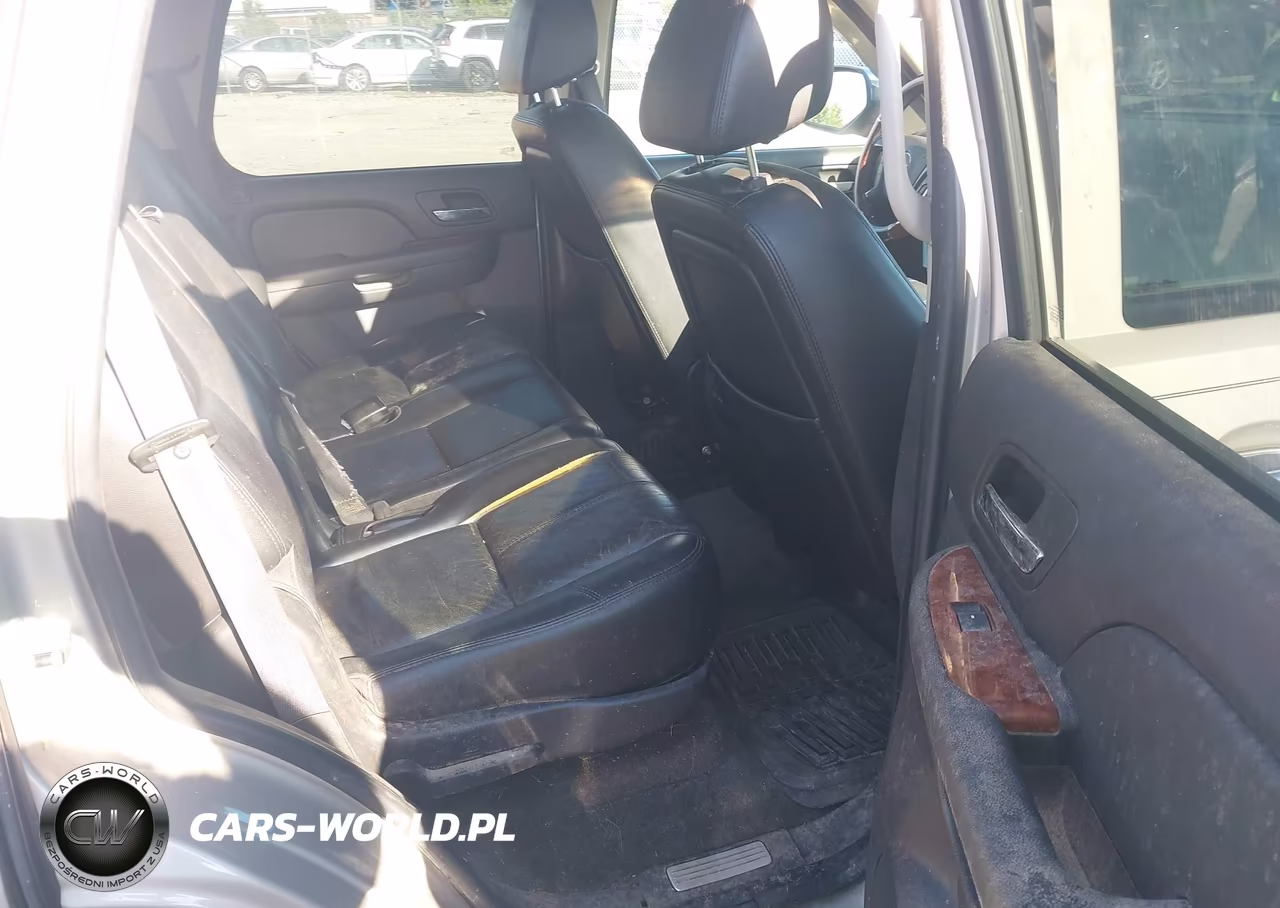 2007 Chevrolet Tahoe Ltz VIN:1GNFC13037R180011 - 8