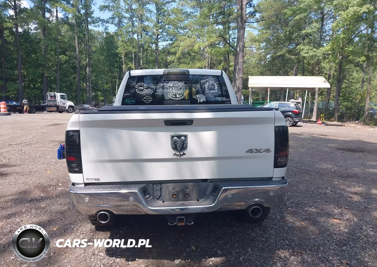 2014 Ram 1500 Laramie VIN:1C6RR7NMXES356055 - 16